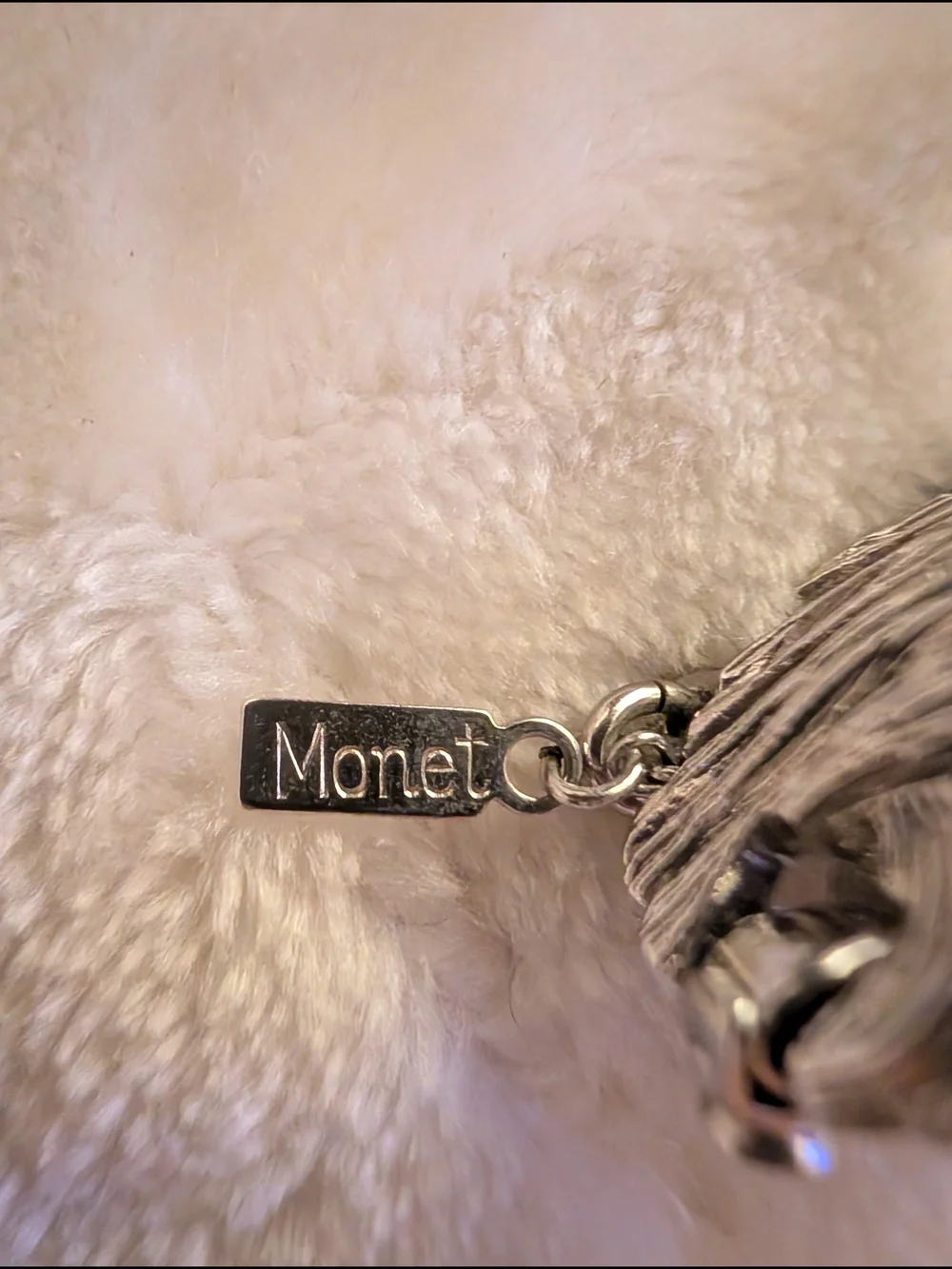 Vintage Monet Textured Leaf Link Bracelet 1960s Security Chain 6.5in Signed